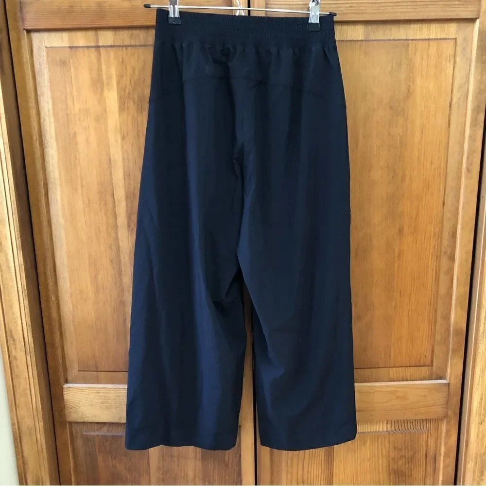 Lululemon Wanderer Culotte Pants